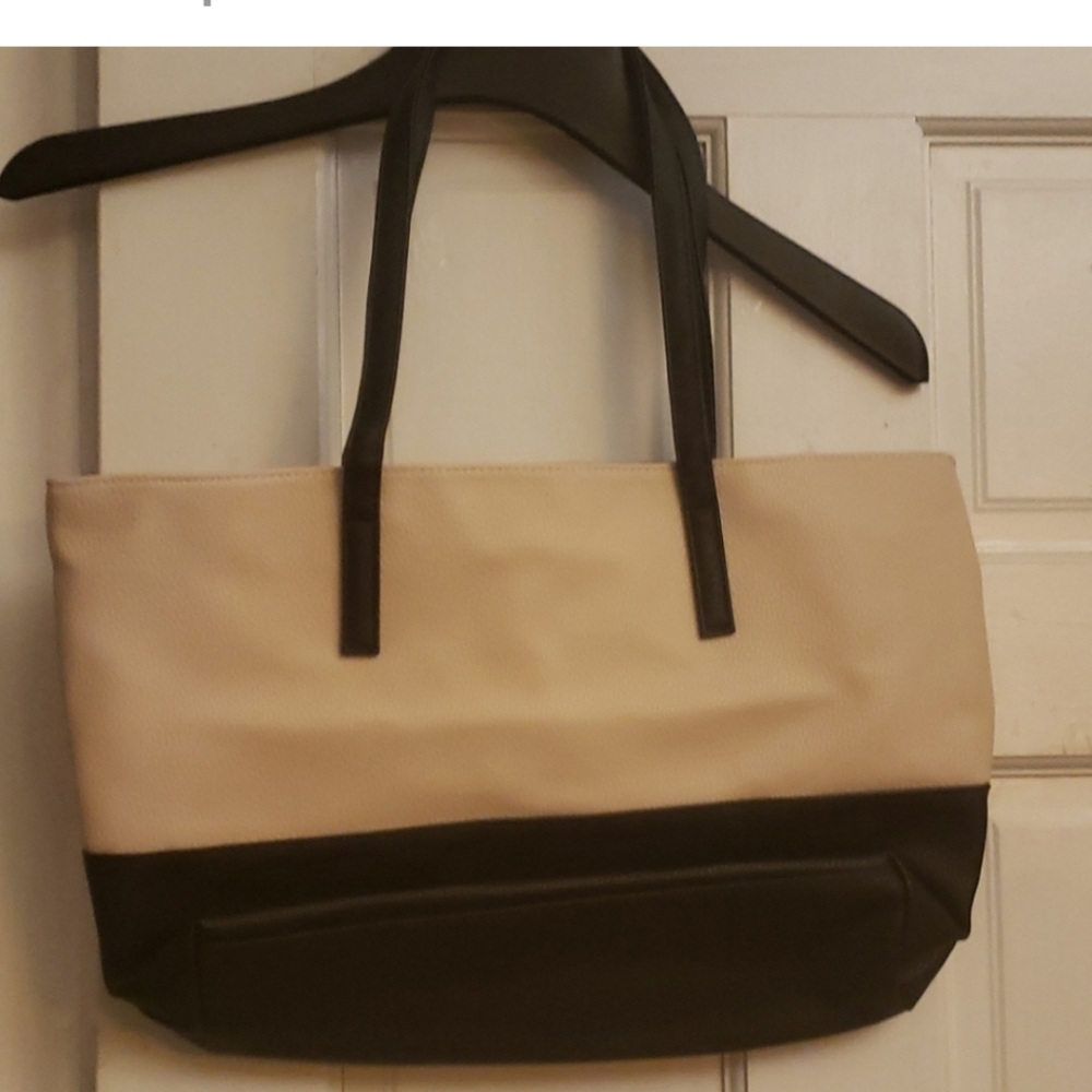 Mary Kay City Scape Large Tote Bag Purse in Pebble Faux Leather